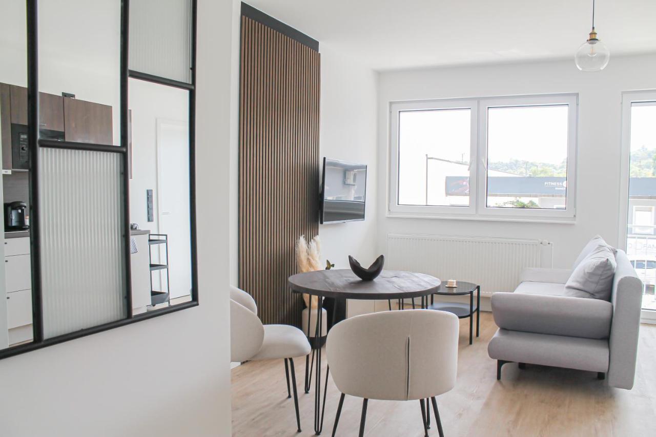 Special Apartment - Stadtnah, Balkon, Parkplatz, E-Ladestation, Gitterbox Fuer Fahrraeder, Fitnessstudio Koblenz  Eksteriør billede