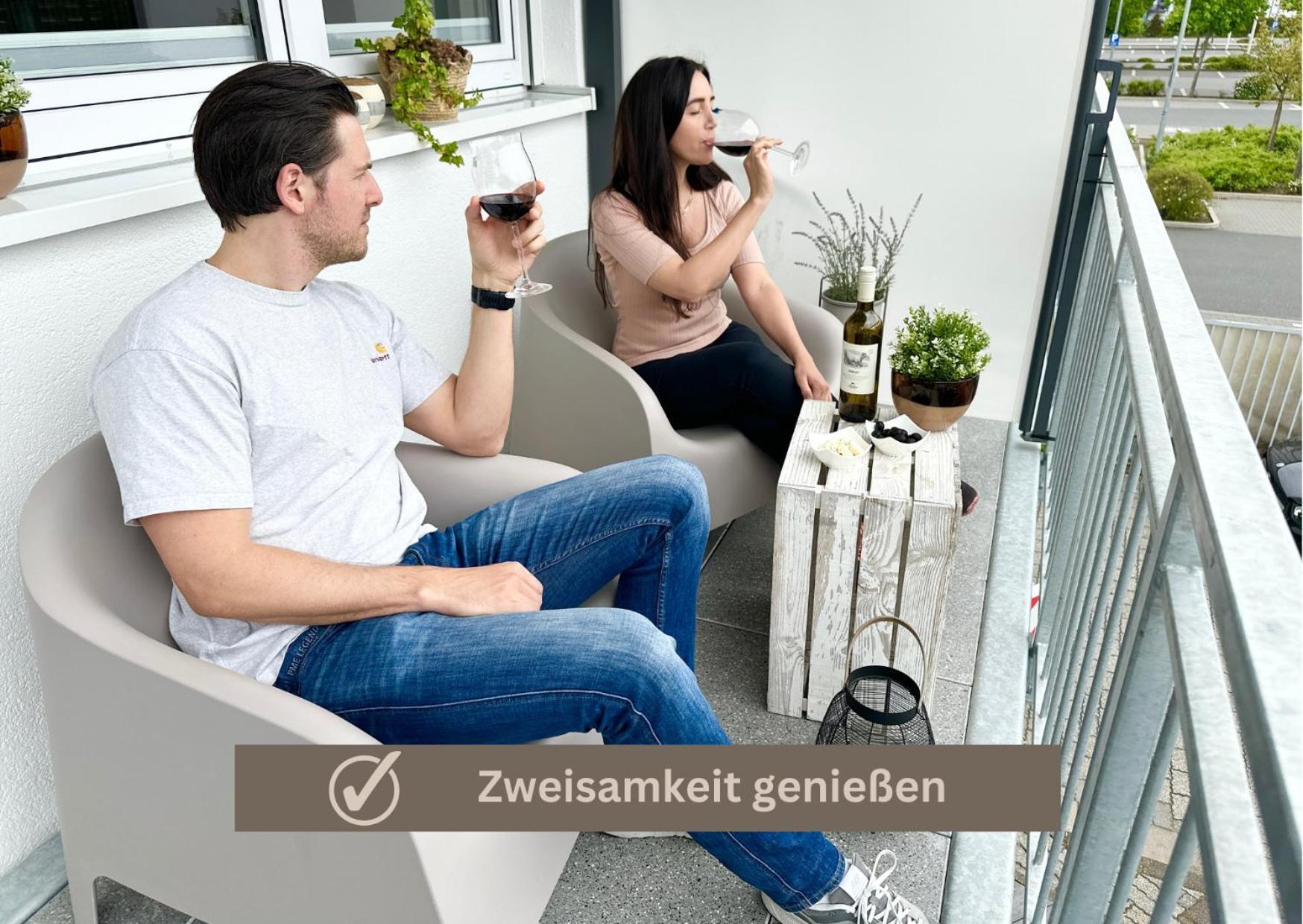 Special Apartment - Stadtnah, Balkon, Parkplatz, E-Ladestation, Gitterbox Fuer Fahrraeder, Fitnessstudio Koblenz  Eksteriør billede