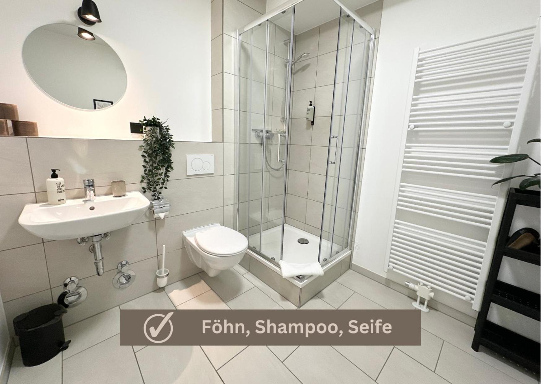 Special Apartment - Stadtnah, Balkon, Parkplatz, E-Ladestation, Gitterbox Fuer Fahrraeder, Fitnessstudio Koblenz  Eksteriør billede